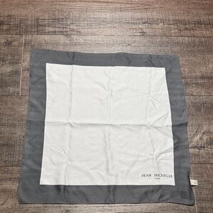 Jean Michelle Paris Gray and White Scarf